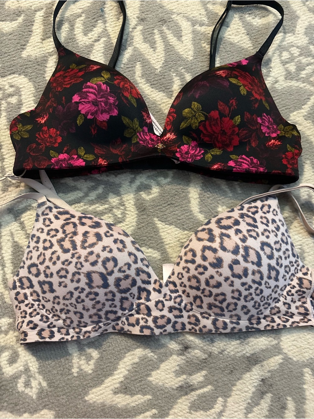 VS Incredible Padded No Wire Bras 34B